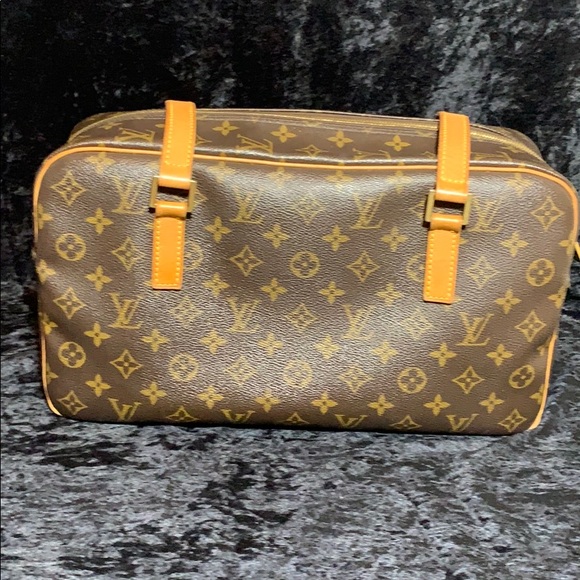 Authentic Louis Vuitton Cite GM - Picture 3 of 15